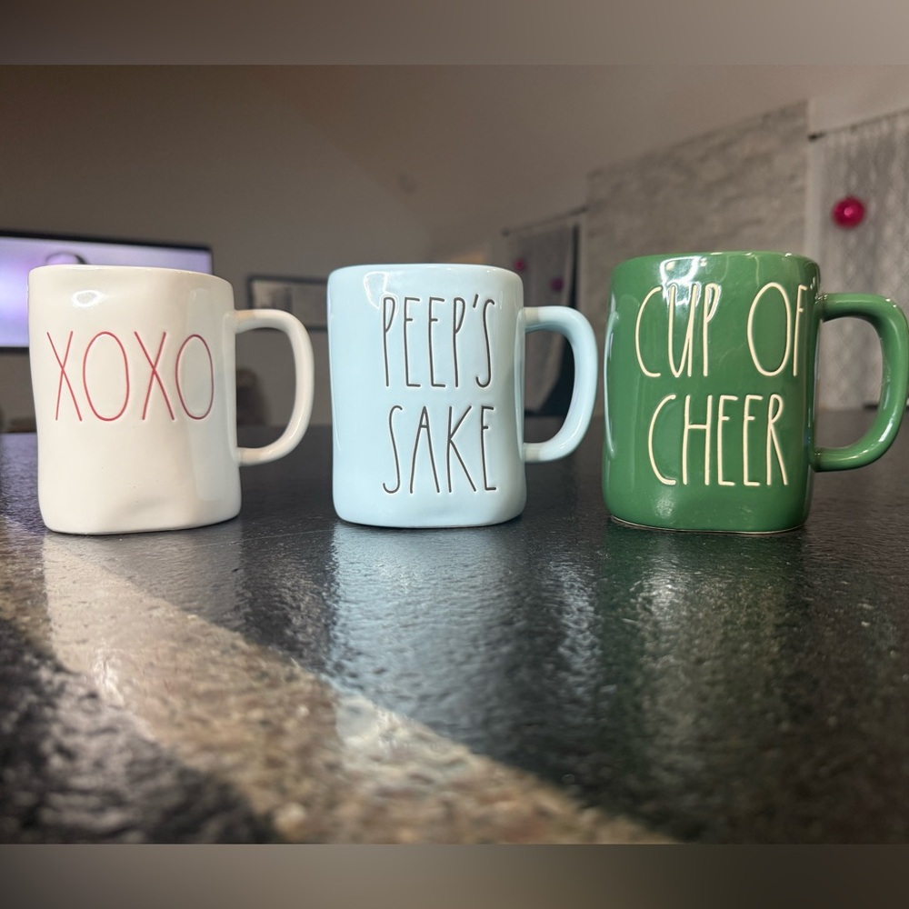 Set of 3 Rae Dunn Coffee Mugs – Valentine’s, St. Patrick’s & Easter - Picture 4 of 15